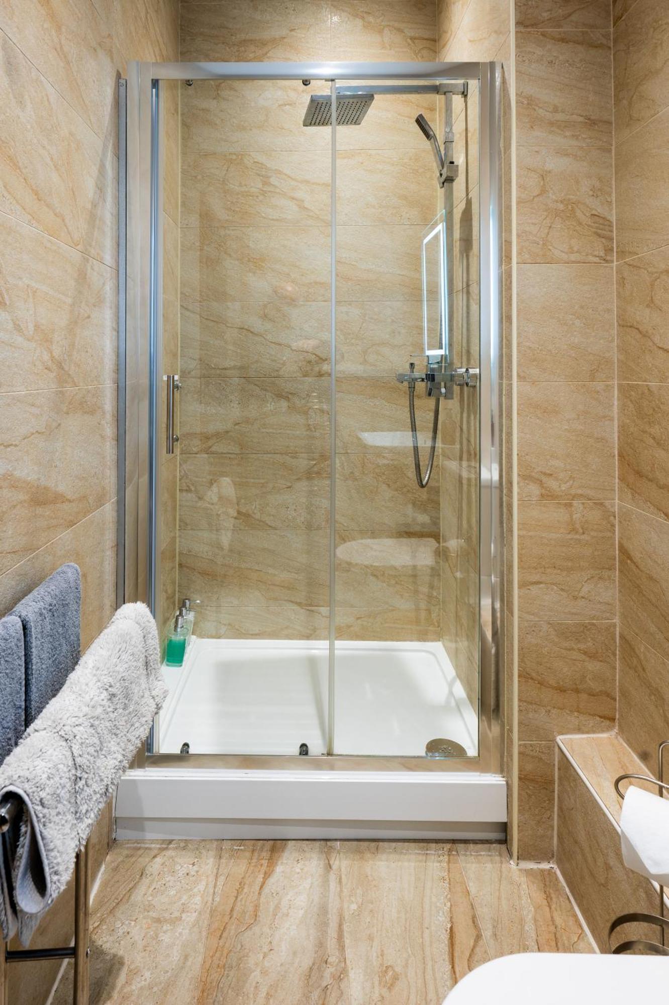Reef9 - Modern Central Flat, 5 Mins From Beach, Centre And Bournemouth International Centre المظهر الخارجي الصورة